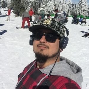 Meet your Posher, Daniel